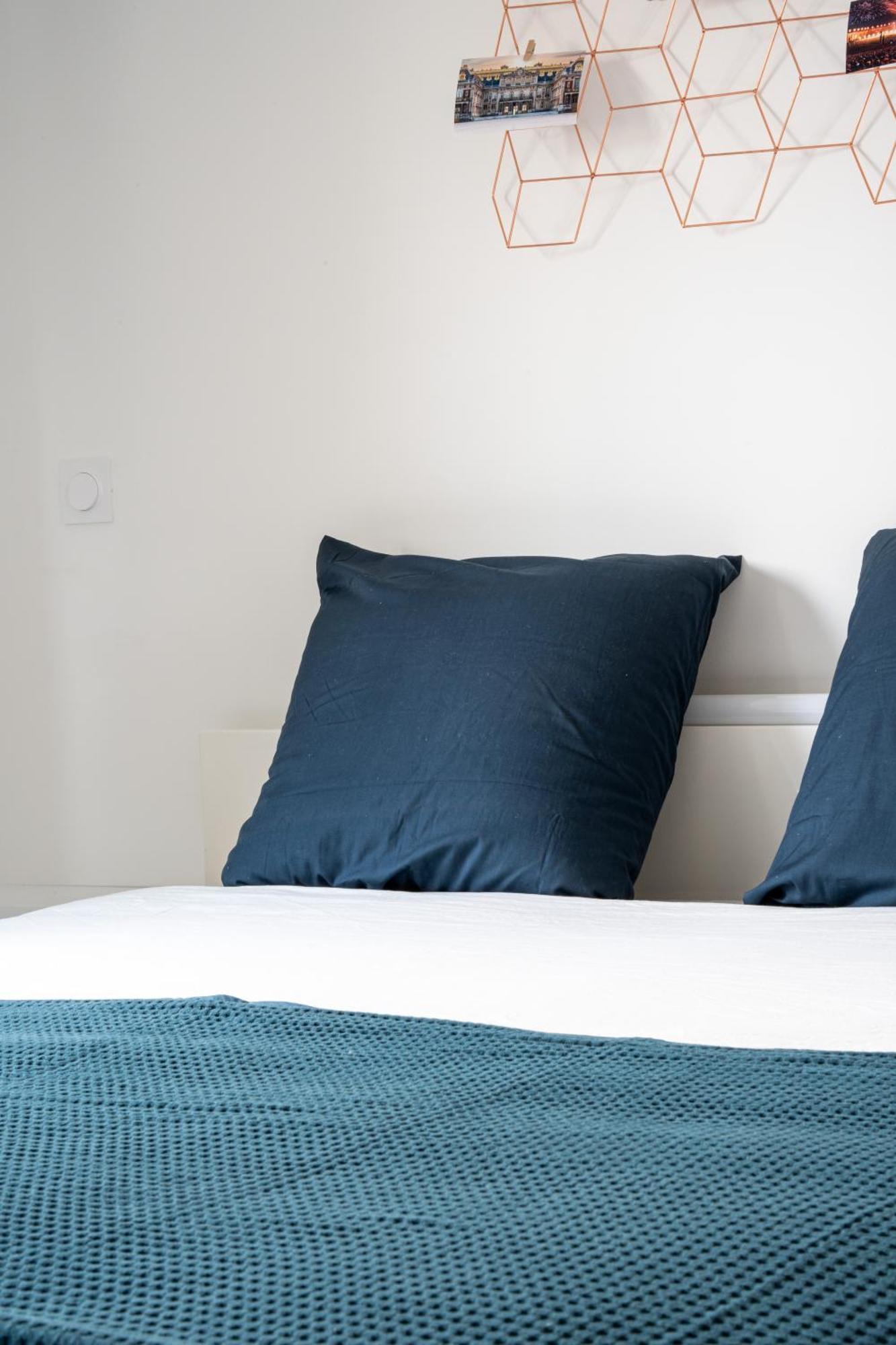 Le Versailles Soleil Classe 3 Etoiles Charme & Vue Chapelle Royale Luaran gambar