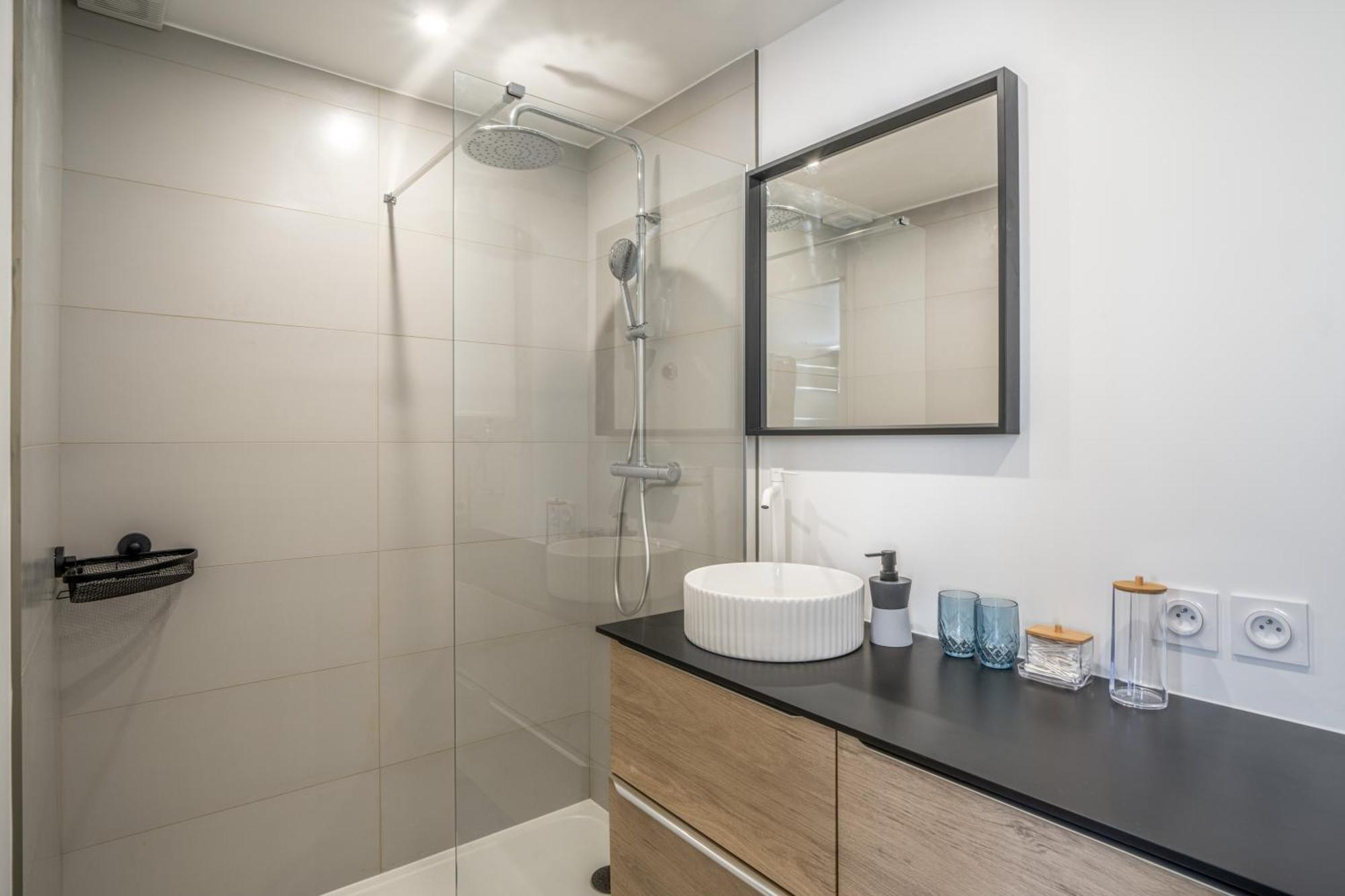 Le Versailles Soleil Classe 3 Etoiles Charme & Vue Chapelle Royale Luaran gambar
